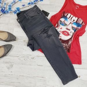 Joe's jeans skinny ankle distressed size 32 NWT